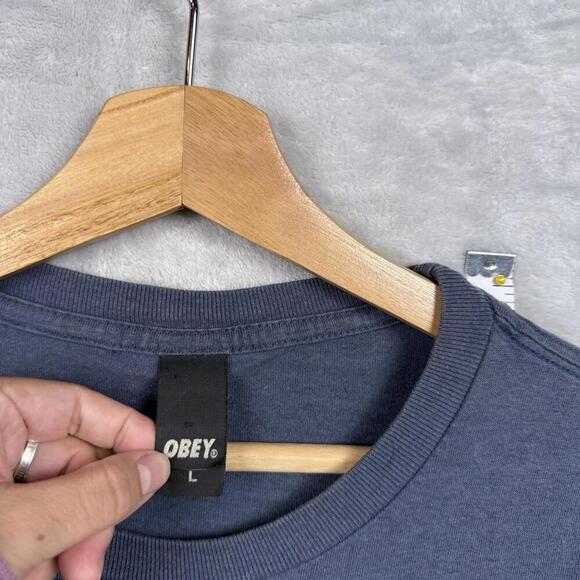 Obey Propaganda Graphic T-Shirt Men’s Size L Navy Blue Made in USA Streetwear - Picture 3 of 8